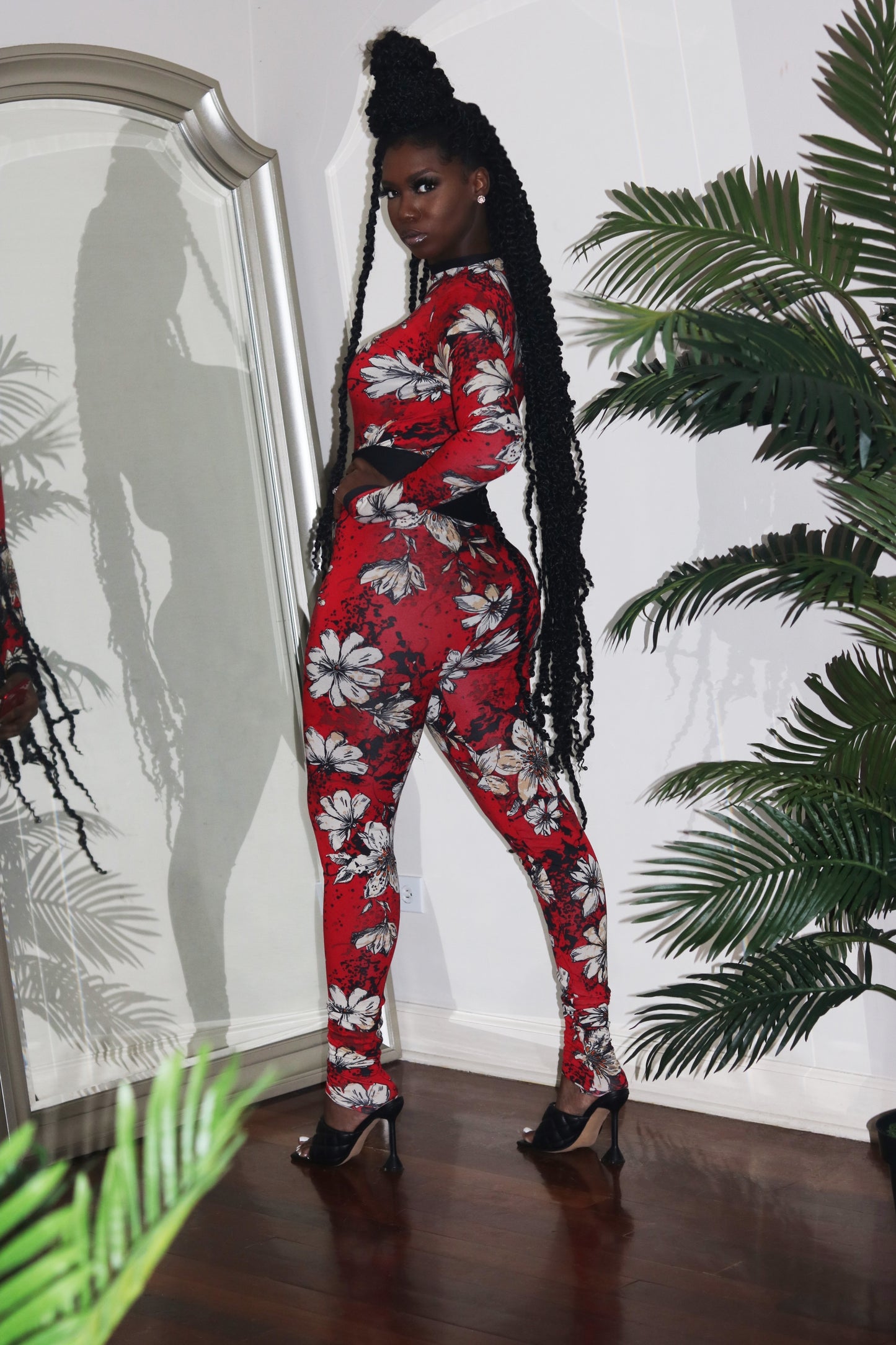 DAMA DE ROJO CONJUNTO DE 2 PIEZAS